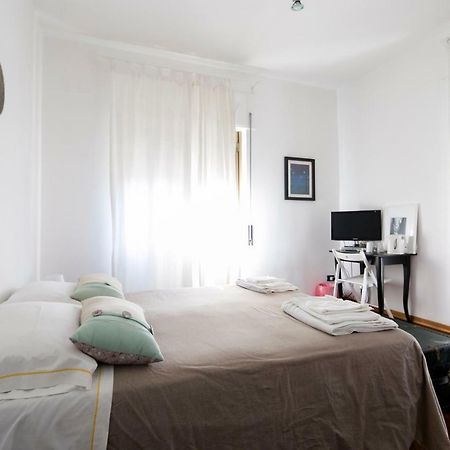 I Quattro Gattoni Hotel Naples Luaran gambar