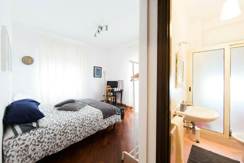 I Quattro Gattoni Hotel Naples Luaran gambar