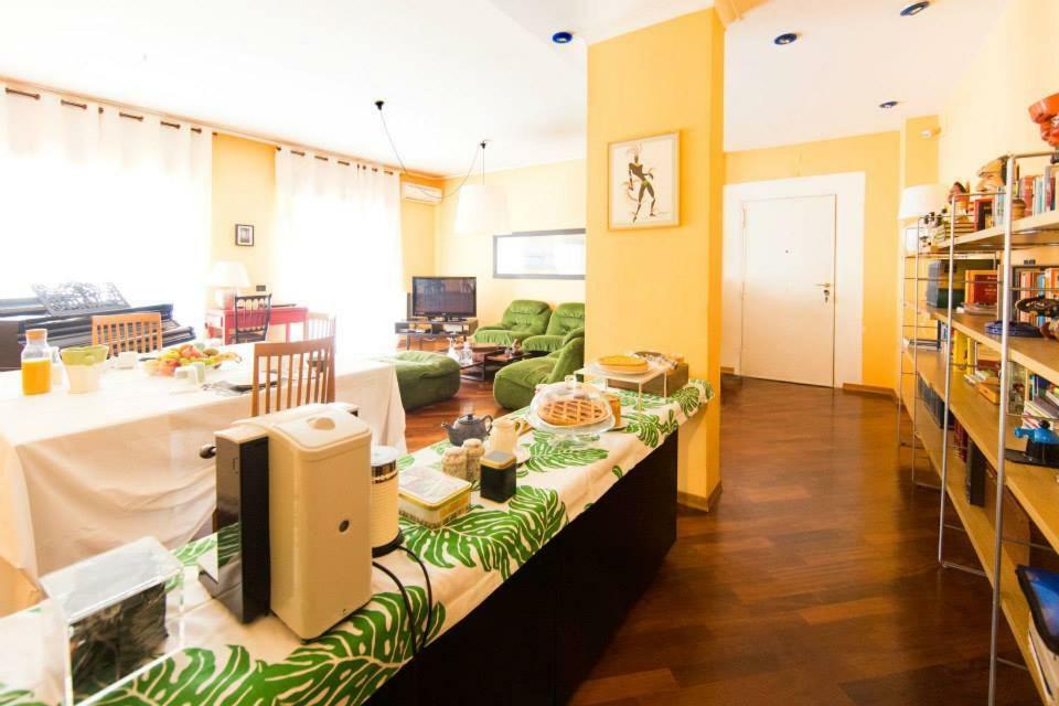 I Quattro Gattoni Hotel Naples Luaran gambar